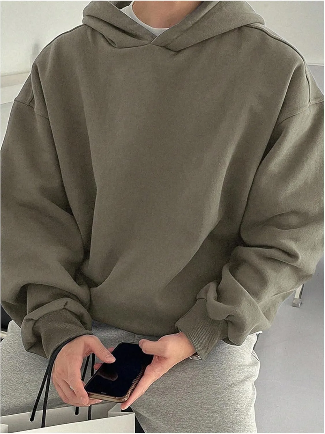 SOLY HUX Men's Oversized Hoodies Long Sleeve Drop Shoulder Basic Pullover Sweatshirt with Hood