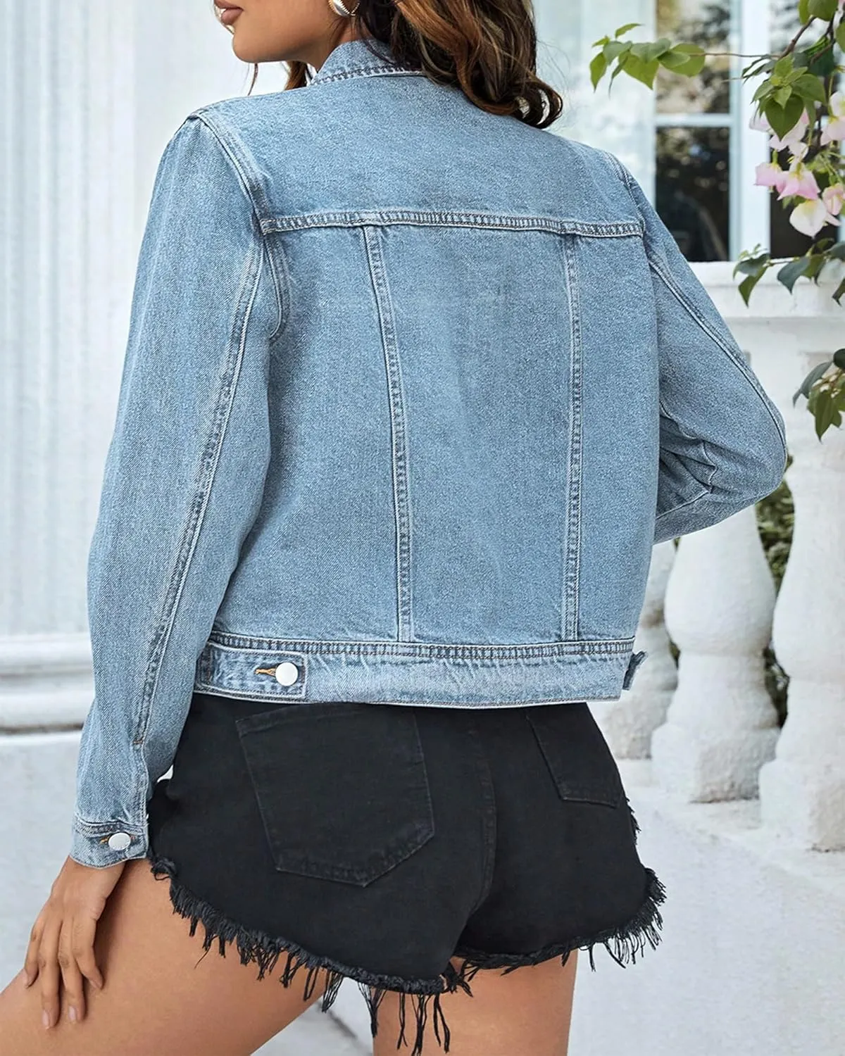 Women's Denim Jackets Cropped Long Sleeve Retro Washed Button Up Short Jean Jacket with Pockets